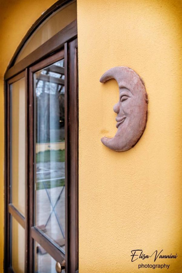 Appartamento Sole-Luna Colleoli Eksteriør bilde